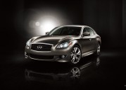 Infiniti M